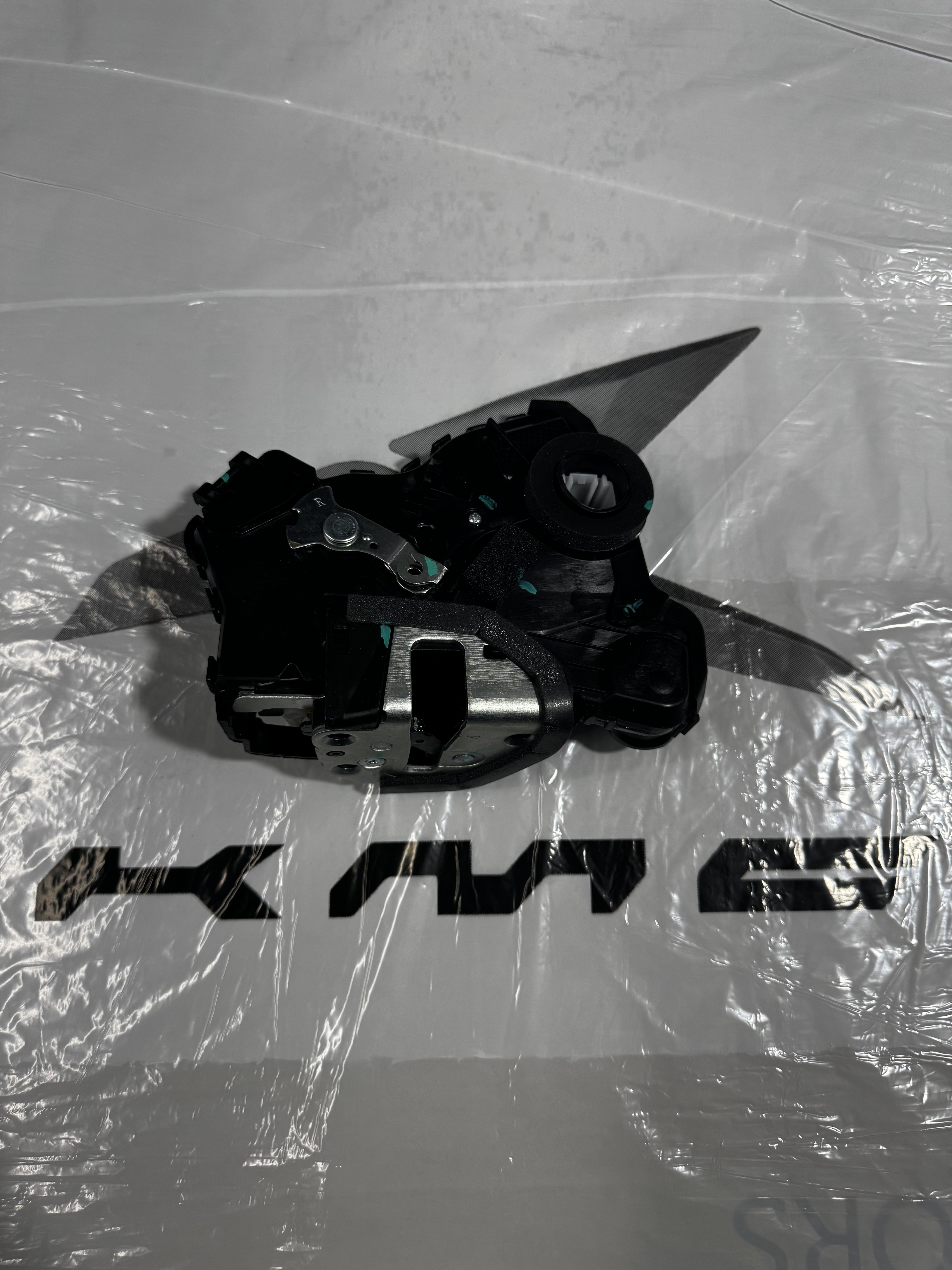 قفل درب جلو راست جک J4 اصلی شرکتی